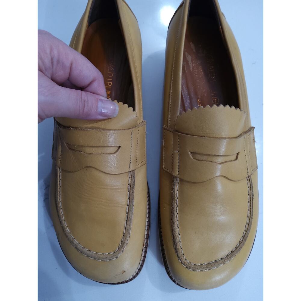 Vintage Luxury Italian loafers Donald J Pliner tan Women's Size 8.5 Regal - Picture 5 of 10